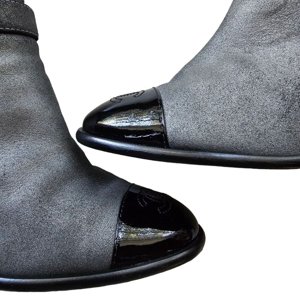 Chanel 22B CC Cap Toe Short Boot Size 39.5 8.5 9 Gray Suede Patent Black Leather - Picture 7 of 12